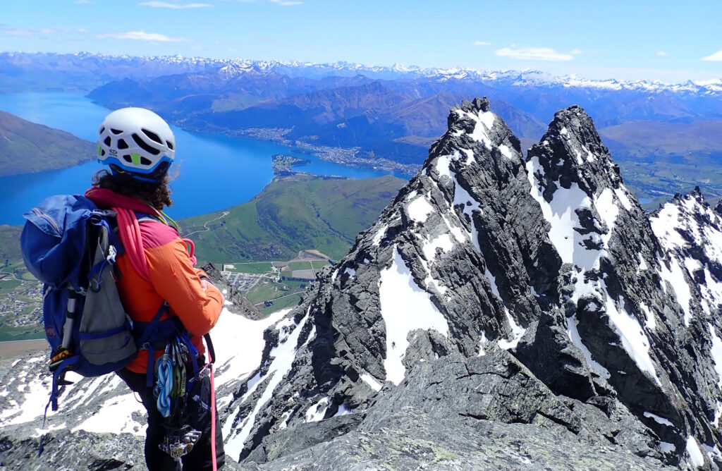 The Remarkables: an iconic summit that stands proudly above Queenstown and Lake Wakatipu, Queenstown, New Zealand